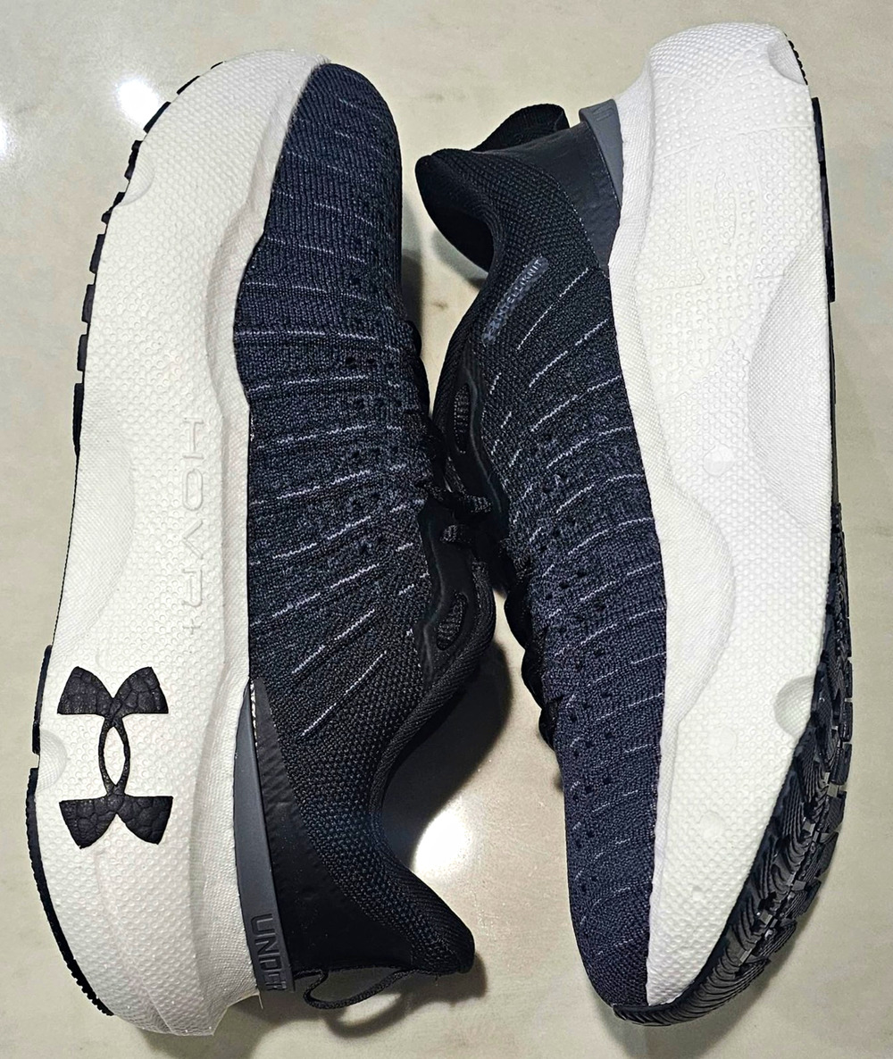 Under Armour HOVR Infinite Elite Women's Size 7 Black Running Shoes